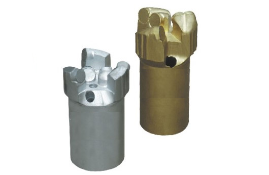 胎體式復(fù)合片鉆頭